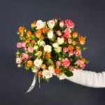 11 кустовых роз