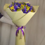 Букет с ирисами