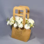 Композиция в крафтовой сумочке White