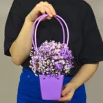 Фиолетовая сумочка с гипсофилой