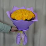 25 жёлтых роз 40 см с упаковкой