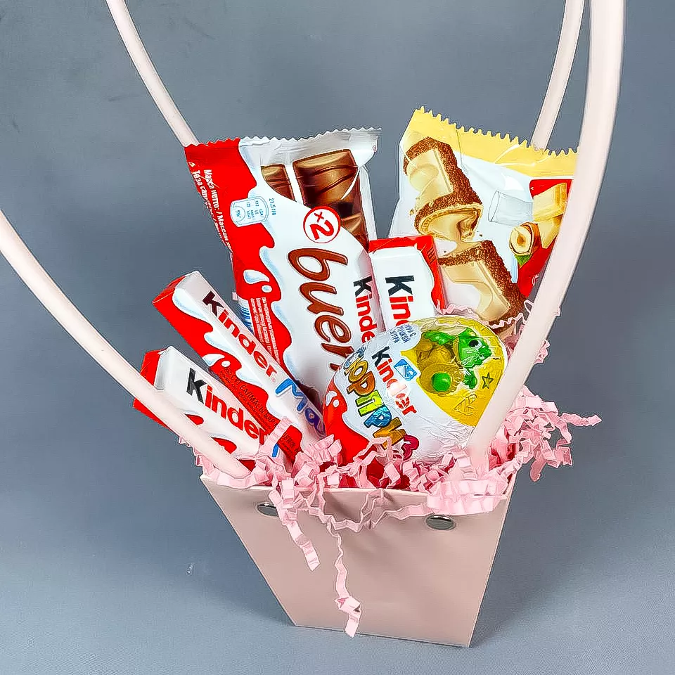 Сумочка со сладостями Kinder